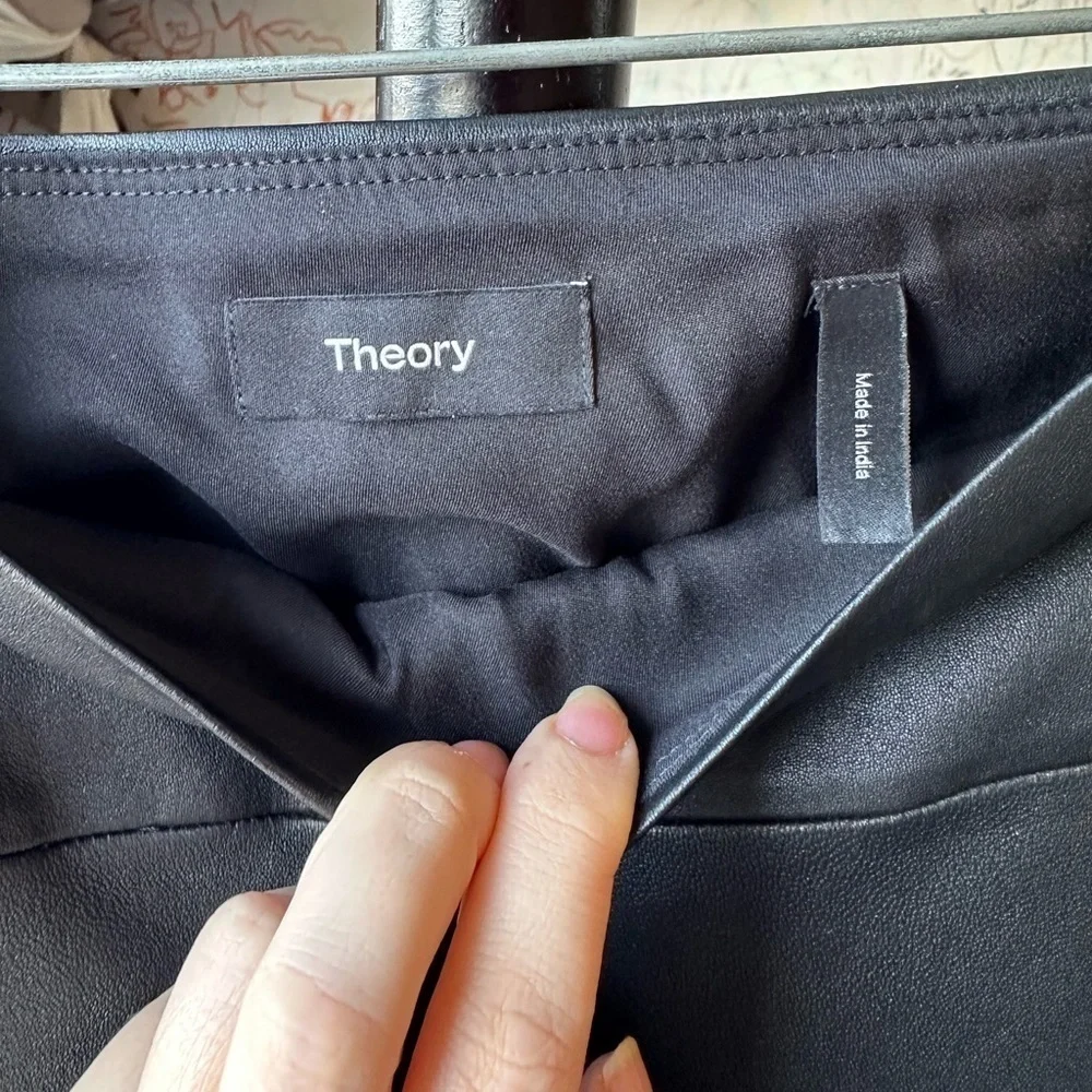 NWOT Theory Leather Pants Yoke Urban Crop Flare in Black - Picture 7 of 8